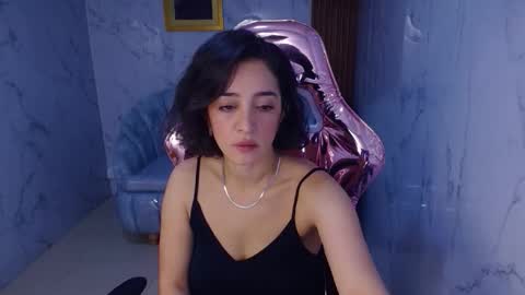 Sara  online show from September 2025 01:24:01 PM