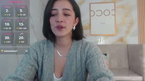 Sara  online show from October 2025 01:43:02 PM