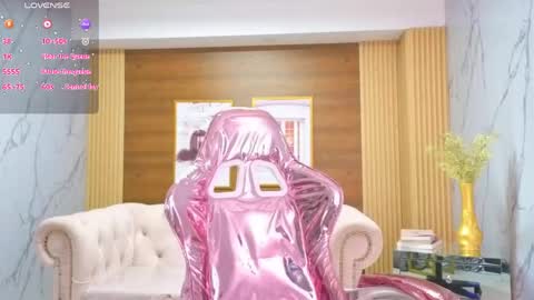 Sara  online show from May 2026 01:59:01 PM