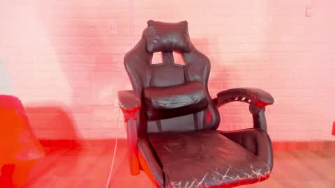 Sara Love online show from May 2026 04:08:01 AM