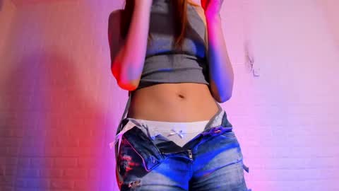 Sara Love online show from June 2026 04:30:02 AM
