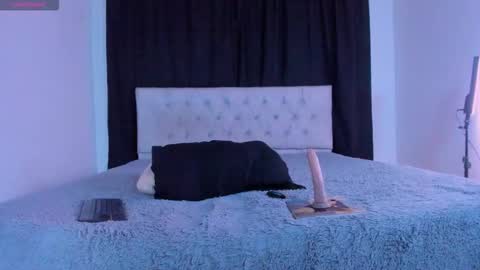 Sara  Neith online show from March 2026 03:44:01 AM