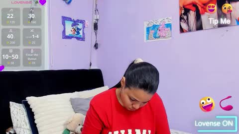 Sara Mendez online show from November 2025 11:03:01 PM