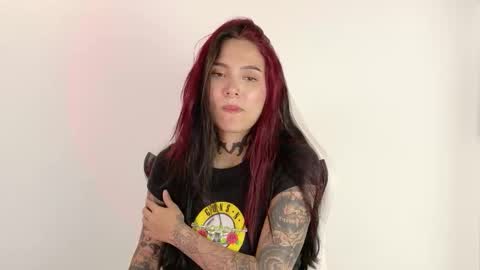 Snapshot of sara_queen9 chatting on March 2026 04:23:01 AM Sara online show from March 2026 04:23:01 AM