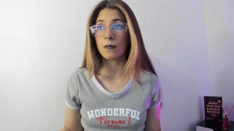 sara_roades online show from November 2025 07:37:01 PM
