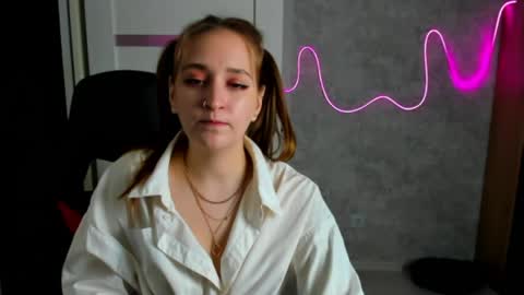 Sara online show from May 2026 01:40:01 PM