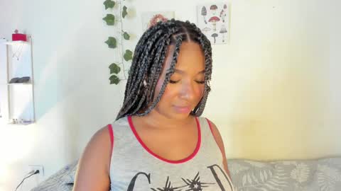 Snapshot of sara_sophiee chatting on January 2025 01:34:02 AM sara sofia online show from January 2025 01:34:02 AM