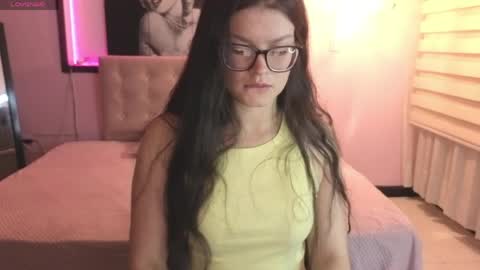 sara_valderrama_ online show from May 2026 01:38:02 PM