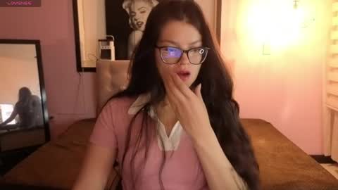 sara_valderrama_ online show from May 2026 12:56:02 PM