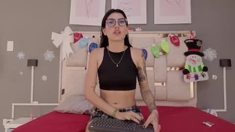 Snapshot of saraa_nix chatting on November 2025 03:06:01 AM sara online show from November 2025 03:06:01 AM