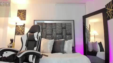 saraa_stormy online show from May 2026 07:19:01 PM