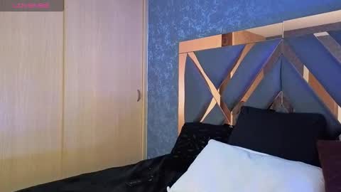  Sarah online show from September 2025 04:49:02 AM