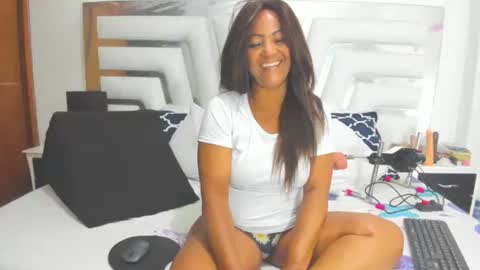 Snapshot of saraajhons chatting on September 2025 02:38:02 PM Sara online show from September 2025 02:38:02 PM