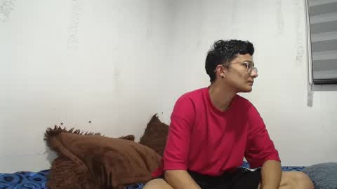 sara and thomas online show from January 2025 03:27:02 AM