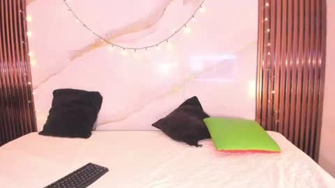 SARAHGIL online show from July 2026 06:54:02 PM
