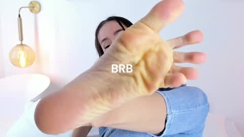 Snapshot of saraarchbould chatting on February 2025 08:34:01 PM Sara online show from February 2025 08:34:01 PM