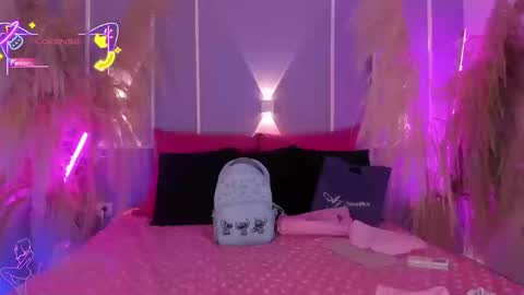 SaraAvila  online show from October 2025 08:31:01 PM