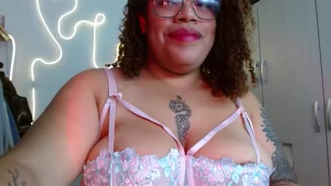 Snapshot of sarabbw173 chatting on January 2026 05:43:01 AM sarabbw173 online show from January 2026 05:43:01 AM