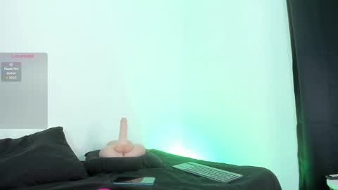 Snapshot of sarabellini chatting on February 2026 07:24:02 PM sarabellini online show from February 2026 07:24:02 PM