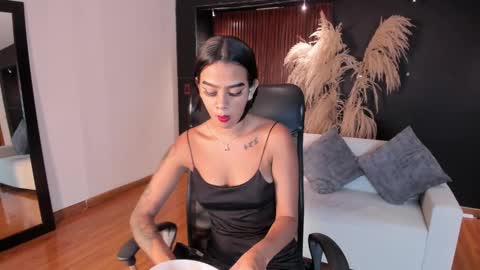 Sara  Everyday From 1430 to 2130 Col Time online show from February 2025 07:00:01 PM