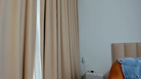 Snapshot of saradiamond01 chatting on March 2025 12:23:01 PM saradiamond01 online show from March 2025 12:23:01 PM