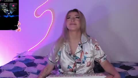 saradiazxxx online show from May 2026 08:09:01 AM