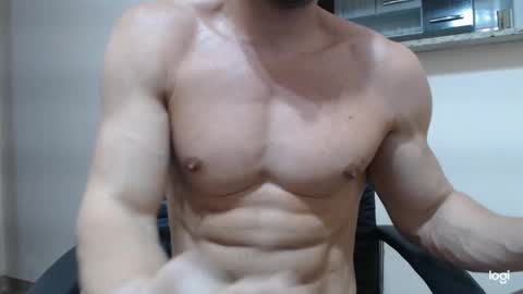 saradorj92 online show from December 2024 11:25:01 PM