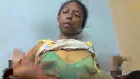 Snapshot of sarah146341 chatting on April 2026 07:45:01 AM sarah146341 online show from April 2026 07:45:01 AM