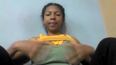 Snapshot of sarah146341 chatting on June 2026 03:00:02 AM sarah146341 online show from June 2026 03:00:02 AM