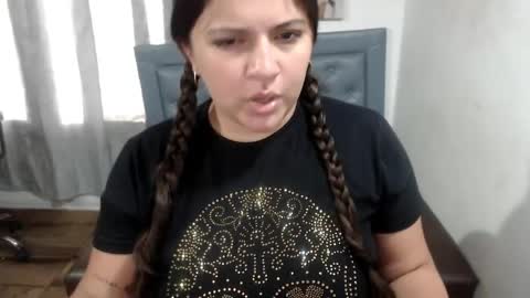 sarah online show from May 2026 04:14:02 PM