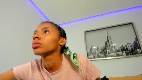 Snapshot of sarah_ashbourne chatting on November 2025 12:15:02 PM sarah_ashbourne online show from November 2025 12:15:02 PM