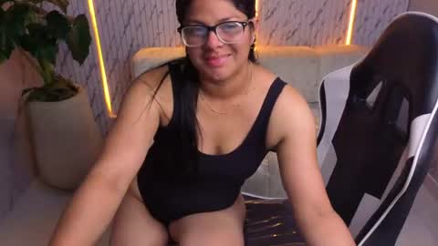 sarah_bay_tx online show from June 2026 08:07:02 PM