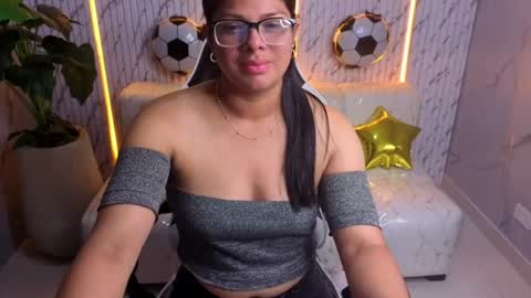 sarah_bay_tx online show from June 2026 08:03:01 PM