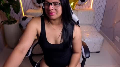 sarah_bay_tx online show from July 2026 07:46:01 PM