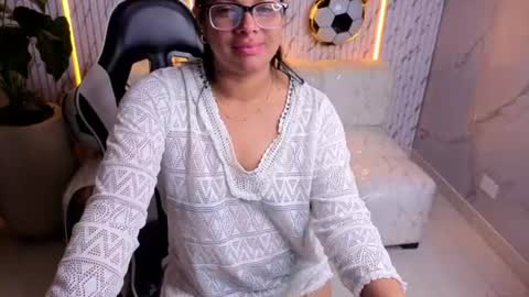 sarah_bay_tx online show from July 2026 08:37:01 PM