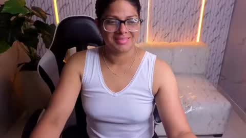 sarah_bay_tx online show from July 2026 08:26:02 PM