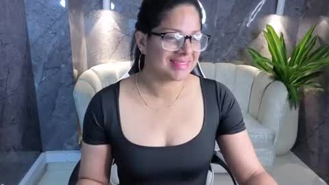 sarah_bay_tx online show from July 2026 12:45:01 PM
