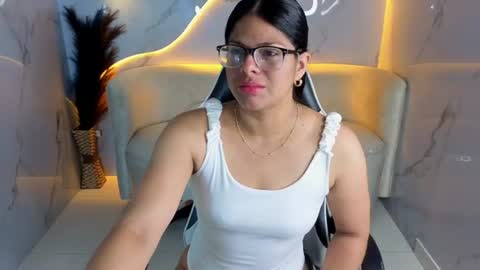 sarah_bay_tx online show from July 2026 12:40:01 PM