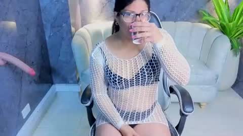 sarah_bay_tx online show from July 2026 12:34:01 PM