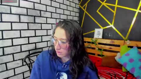 Sarah online show from July 2026 12:25:02 PM