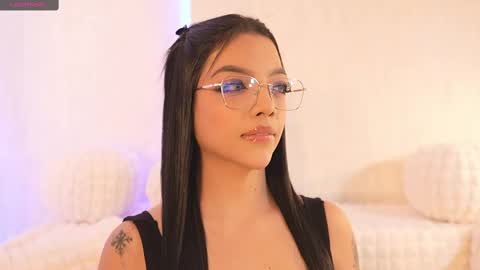       online show from February 2025 07:05:02 PM