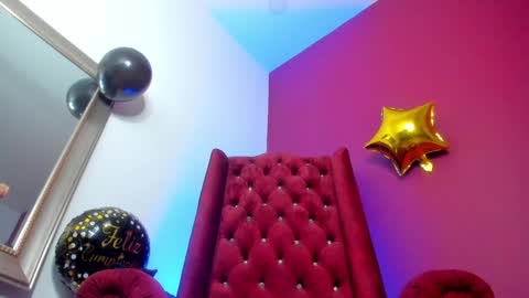 Snapshot of sarah_mistress_ chatting on December 2024 11:30:01 PM Sarah online show from December 2024 11:30:01 PM