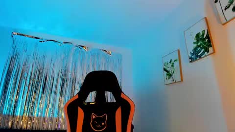 INSTAGRAM...sarah22 p online show from March 2025 02:59:02 AM