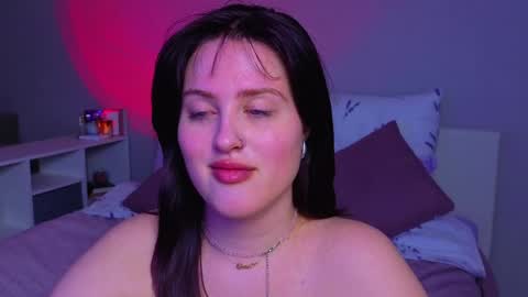 Sarah online show from May 2026 11:01:04 PM