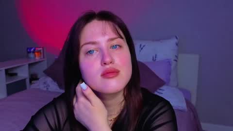 Sarah online show from May 2026 11:02:02 PM