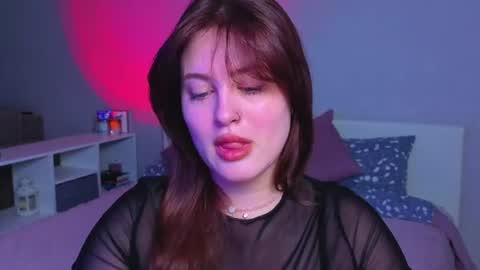 Sarah online show from June 2026 10:45:01 PM