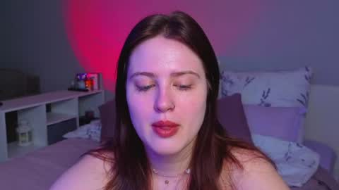 Sarah online show from June 2026 10:44:01 PM