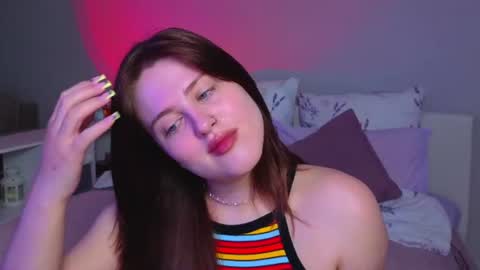 Sarah online show from July 2026 11:00:01 PM