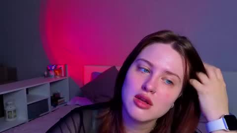 Sarah online show from July 2026 10:39:01 PM
