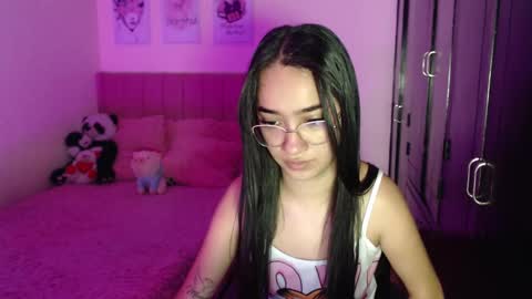 Sarah online show from February 2025 06:38:01 PM